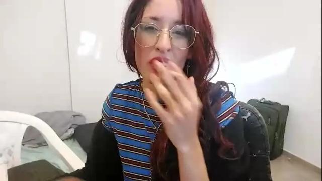 Image 2 of molly_popp Stream on Chaturbate on 2 months ago