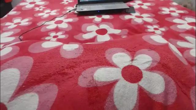 Image 4 of mollyandbra Stream on Chaturbate on 2 months ago