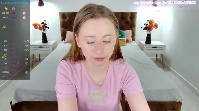 Thumbnail 2, mollycloverr's Stream at Chaturbate, 12 months ago