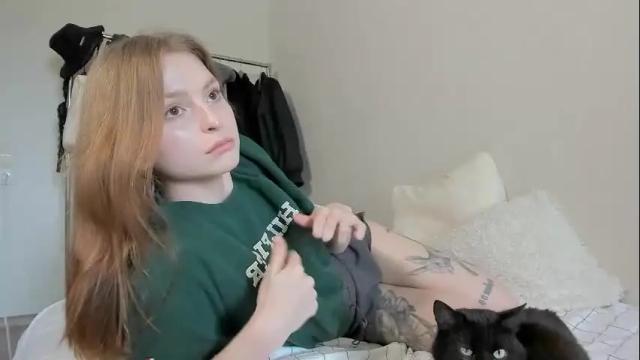 Image 10 of mollydangerous Stream on Chaturbate on 3 months ago