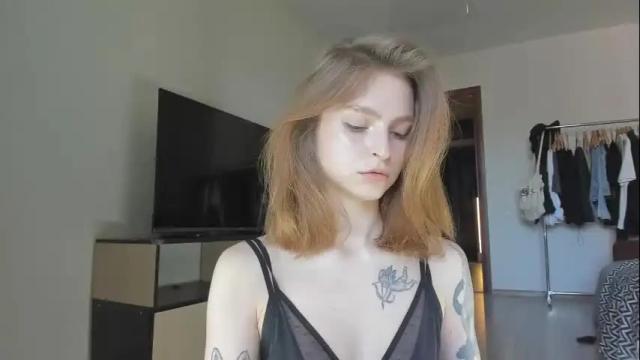 Image 10 of mollydangerous Stream on Chaturbate on 2 months ago