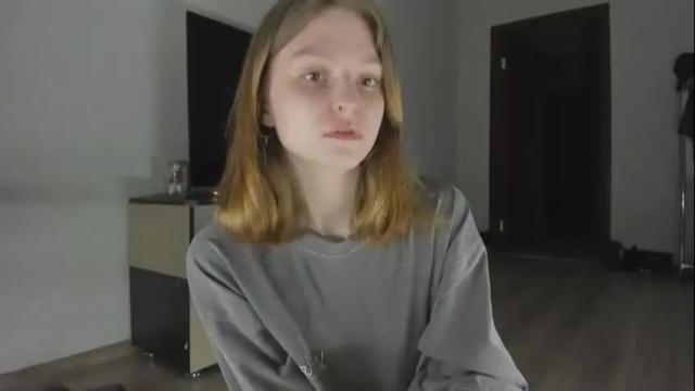 Image 7 of mollydangerous Stream on Chaturbate on 2 months ago