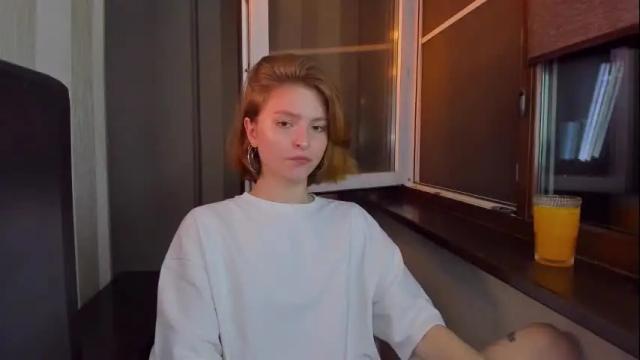 Image 3 of mollydangerous Stream on Chaturbate on 1 month ago