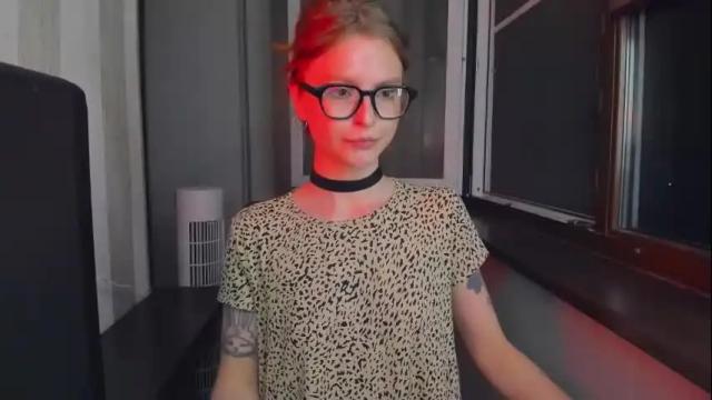 Image 11 of mollydangerous Stream on Chaturbate on 1 month ago