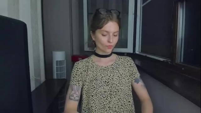 Image 2 of mollydangerous Stream on Chaturbate on 1 month ago