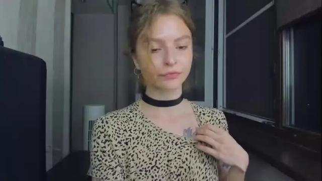Image 4 of mollydangerous Stream on Chaturbate on 1 month ago