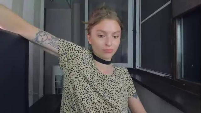 Image 8 of mollydangerous Stream on Chaturbate on 1 month ago