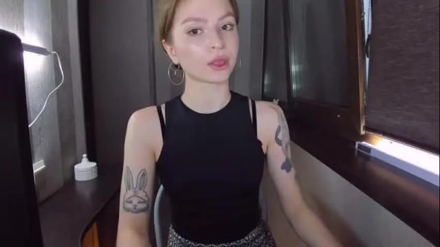 Image 4 of mollydangerous Stream on Chaturbate on 1 month ago