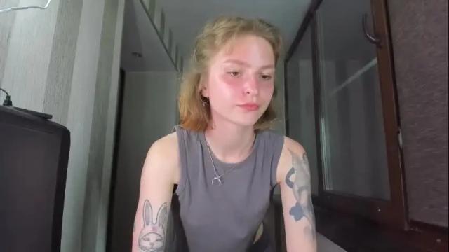 Image 4 of mollydangerous Stream on Chaturbate on 1 month ago