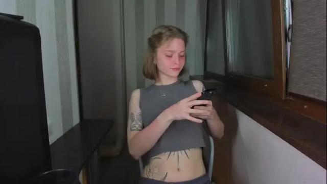 Image 7 of mollydangerous Stream on Chaturbate on 1 month ago