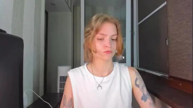 Image 11 of mollydangerous Stream on Chaturbate on 1 month ago