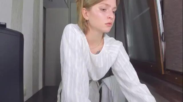 Image 2 of mollydangerous Stream on Chaturbate on 1 month ago