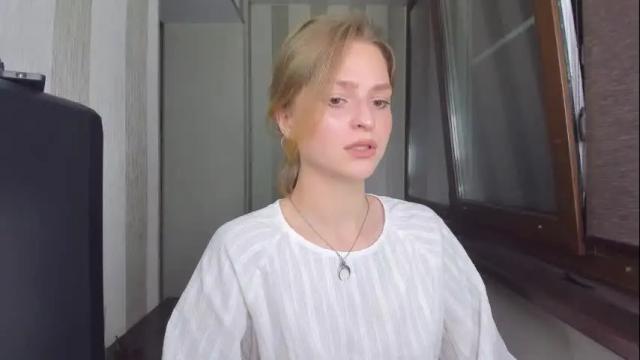 Image 4 of mollydangerous Stream on Chaturbate on 1 month ago