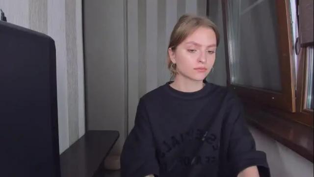 Image 8 of mollydangerous Stream on Chaturbate on 1 month ago