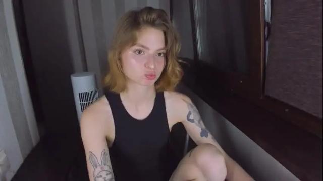 Image 8 of mollydangerous Stream on Chaturbate on 5 days ago