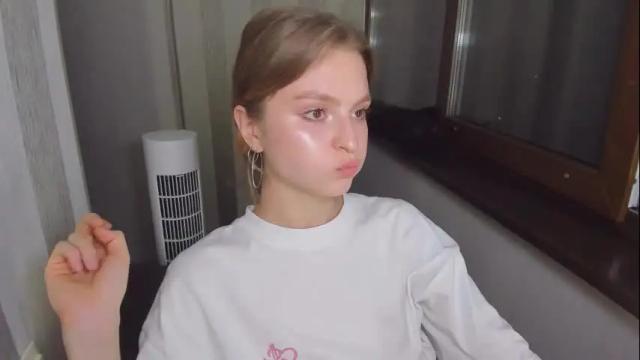 Image 12 of mollydangerous Stream on Chaturbate on 1 day ago