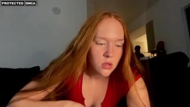 Image 2 of mollyelizabethhh Stream on Chaturbate on 21 months ago