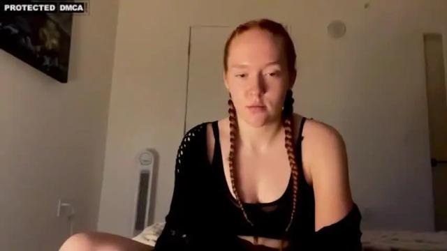 Image 2 of mollyelizabethhh Stream on Chaturbate on 20 months ago