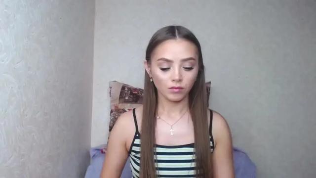 Image 2 of mollyenjoy07 Stream on Chaturbate on 8 months ago