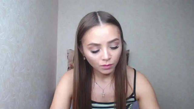 Image 3 of mollyenjoy07 Stream on Chaturbate on 8 months ago