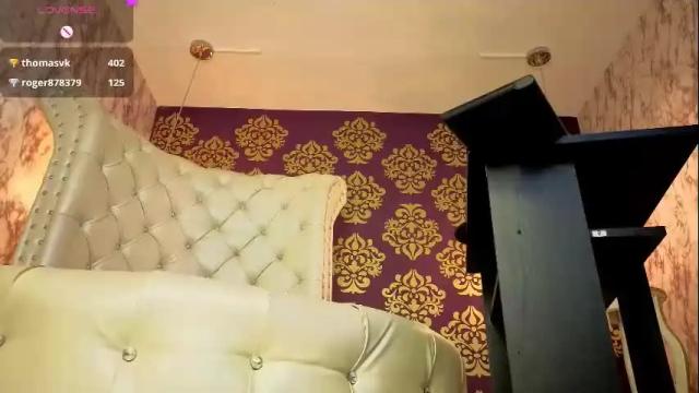 Image 6 of mollyevanss1 Stream on Chaturbate on 3 days ago