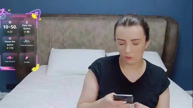 Thumbnail 1, mollygreens's Stream at Chaturbate, 1 month ago