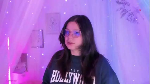 Thumbnail 1, mollylewis18's Stream at Chaturbate, 20 hours ago