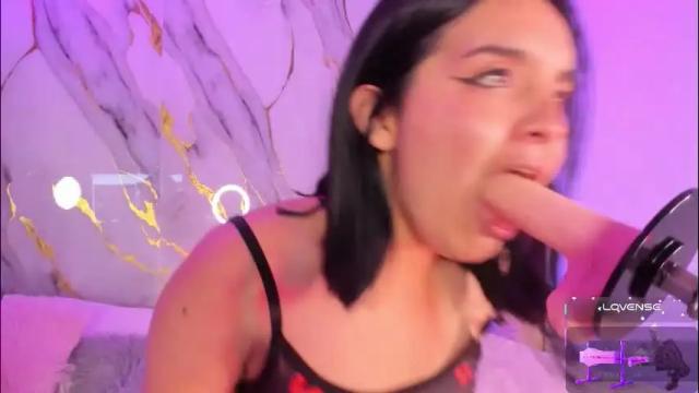 Image 4 of mollylewis18 Stream on Chaturbate on 23 days ago