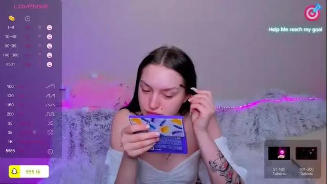 Image 4 of mollymelison Stream on Chaturbate on 17 months ago