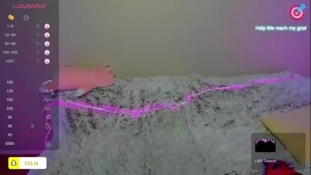 Image 11 of mollymelison Stream on Chaturbate on 25 months ago