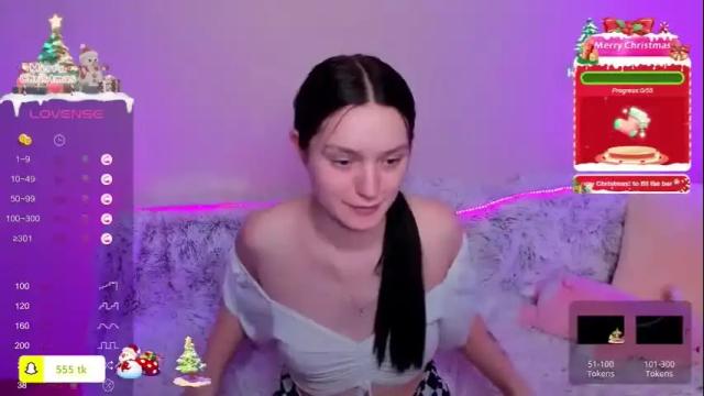 Image 11 of mollymelison Stream on Chaturbate on 16 months ago