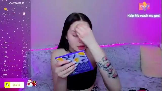 Image 3 of mollymelison Stream on Chaturbate on 16 months ago