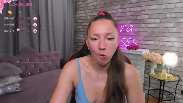 Image 8 of mollynay Stream on Chaturbate on 1 month ago
