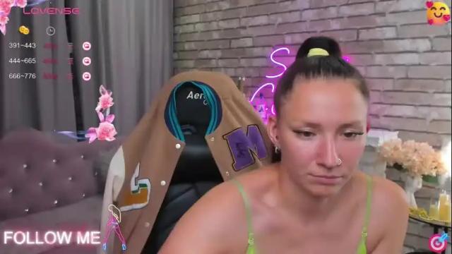 Image 11 of mollynay Stream on Chaturbate on 1 month ago