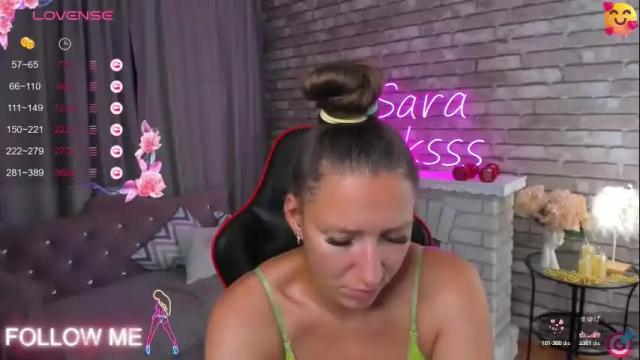 Image 12 of mollynay Stream on Chaturbate on 17 days ago