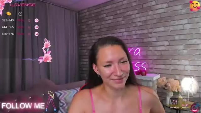 Image 12 of mollynay Stream on Chaturbate on 13 days ago