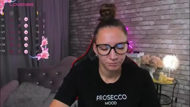 Image 10 of mollynay Stream on Chaturbate on 1 month ago