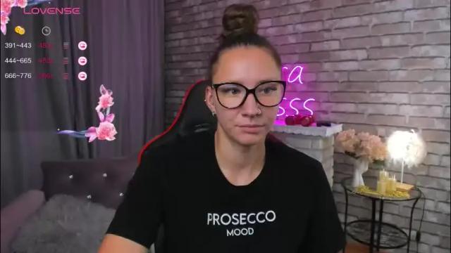 Image 8 of mollynay Stream on Chaturbate on 1 month ago