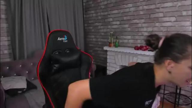 Image 2 of mollynay Stream on Chaturbate on 8 days ago