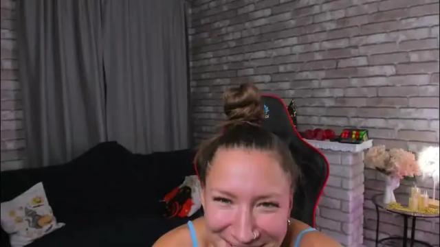 Image 12 of mollynay Stream on Chaturbate on 4 days ago