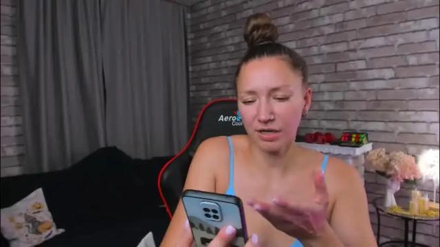 Image 4 of mollynay Stream on Chaturbate on 4 days ago