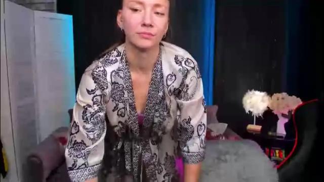 Image 2 of mollynay Stream on Chaturbate on 1 month ago