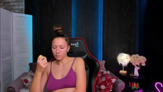 Thumbnail 2, mollynay's Stream at Chaturbate, 1 month ago