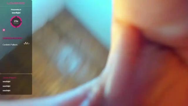 Image 12 of mollysanders10 Stream on Chaturbate on 15 months ago