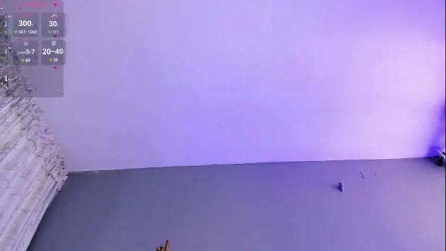 Image 8 of mollyybloom Stream on Chaturbate on 25 days ago