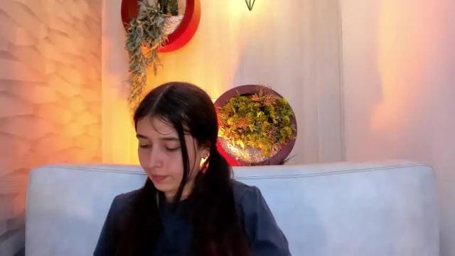 Thumbnail 3, mollyyjames's Stream at Chaturbate, 25 months ago