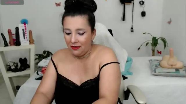 Thumbnail 1, mom_17's Stream at Chaturbate, 28 days ago