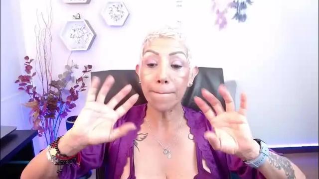 Thumbnail 1, momdevora's Stream at Chaturbate, 2 months ago