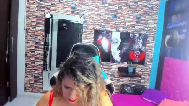 Image 3 of mommybigtits1 Stream on Chaturbate on 19 months ago
