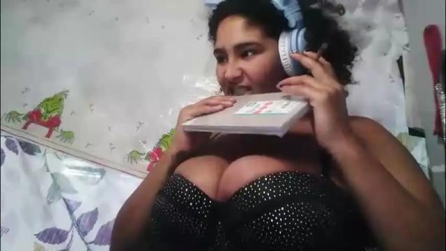 Image 3 of mommybubbles Stream on Chaturbate on 1 month ago